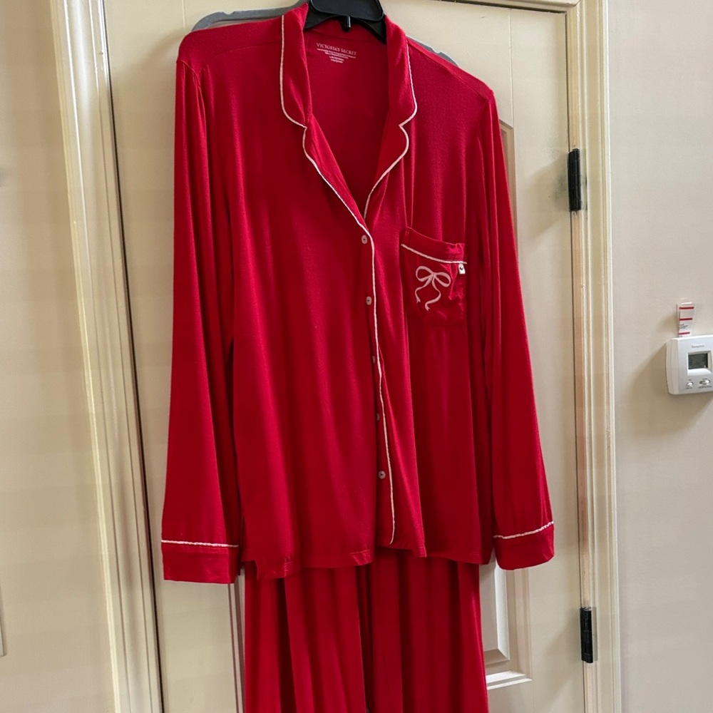 ❤️Victoria's Secret Red Pajama Set with White Piping